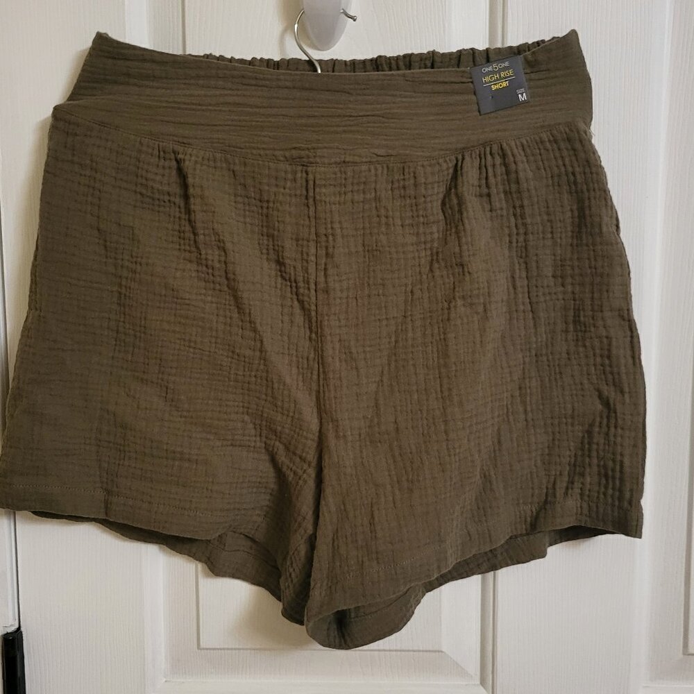 NWT New 151 for Stitch Fix Olive High Rise Crinkle Gauze Pull On Shorts Medium